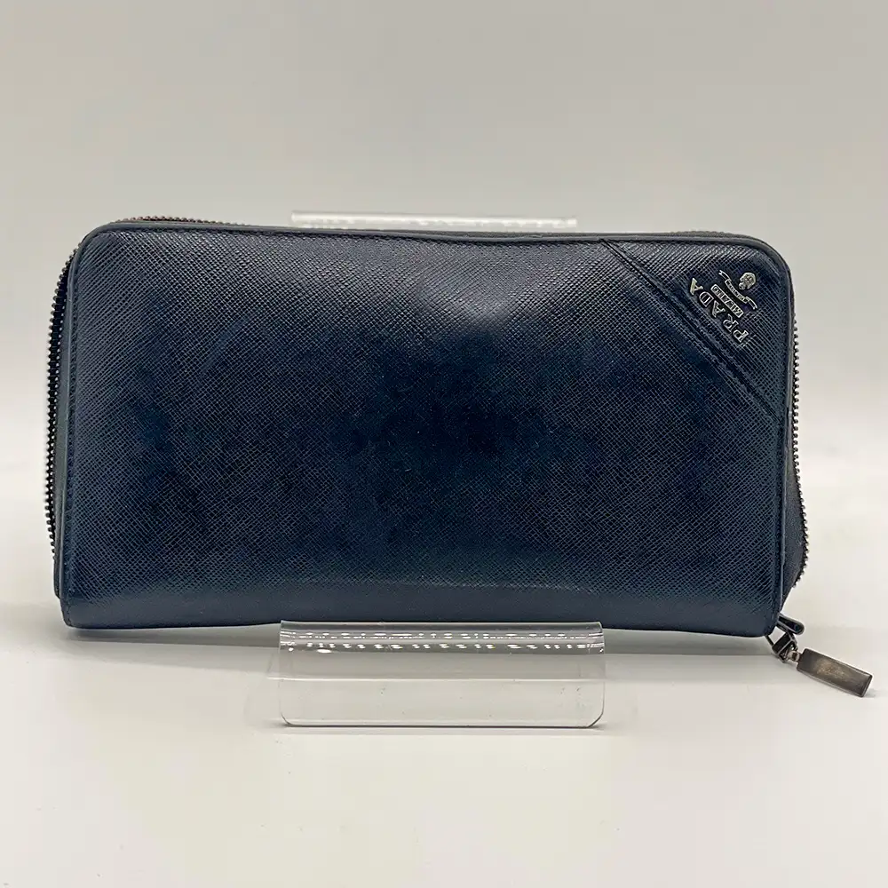 PRADA財布正面の画像