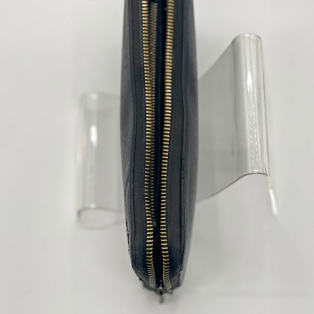 PRADA財布修理後の全体画像