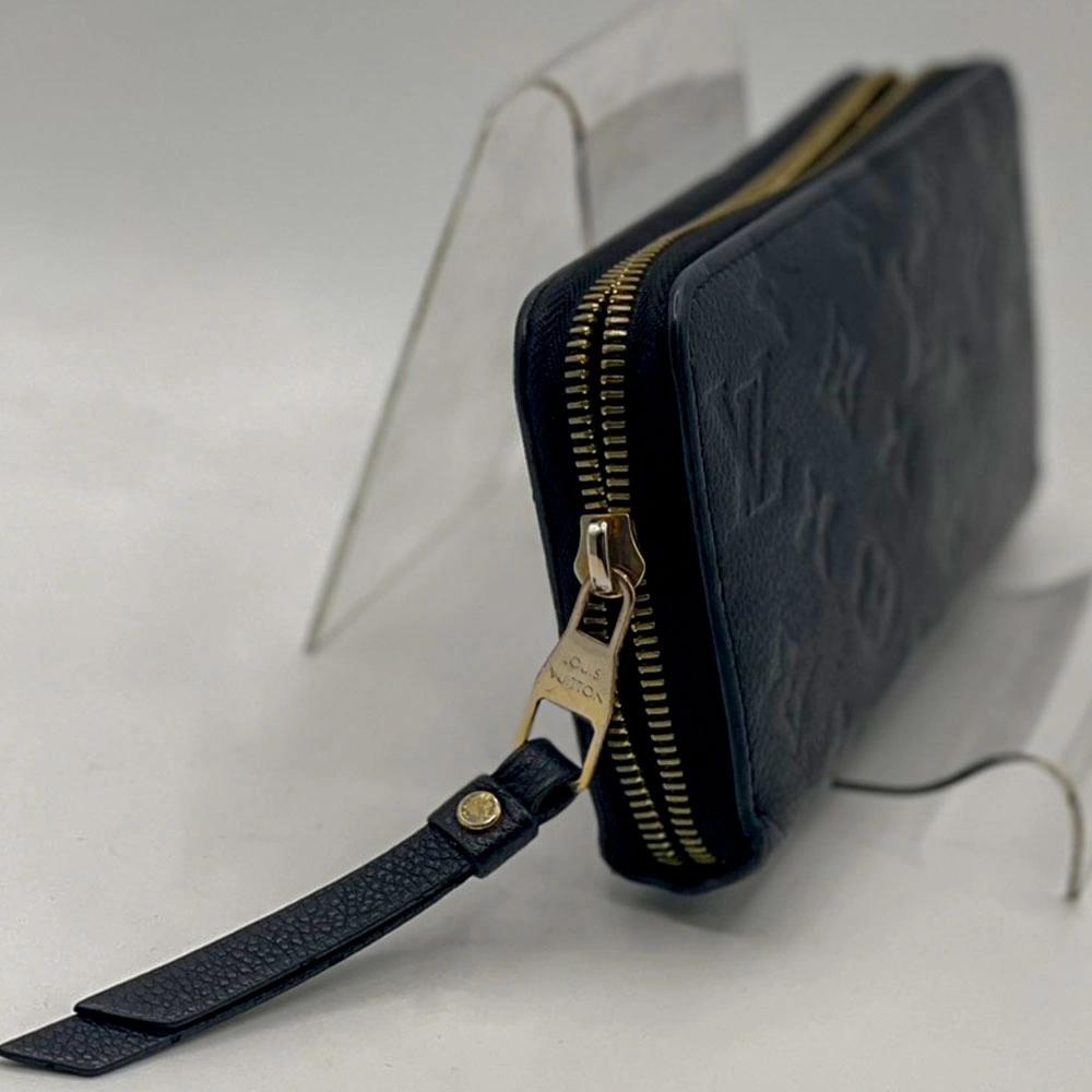 LOUIS VUITTON財布ファスナースライダー修理前の全体画像