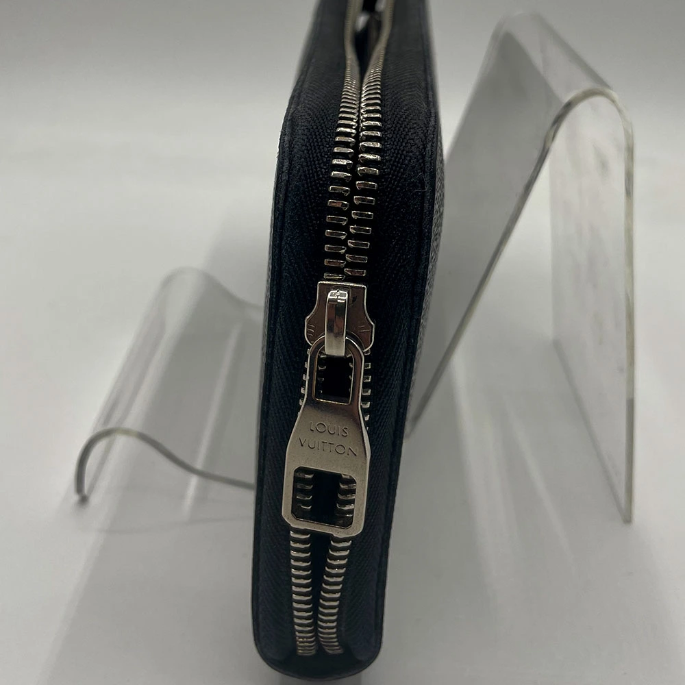 LOUIS VUITTON財布ファスナースライダー修理前の拡大画像