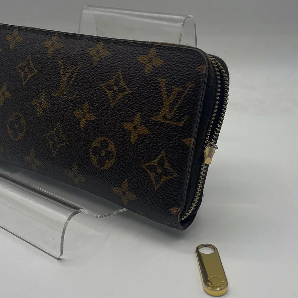 LOUIS VUITTON財布ファスナースライダー修理前の画像