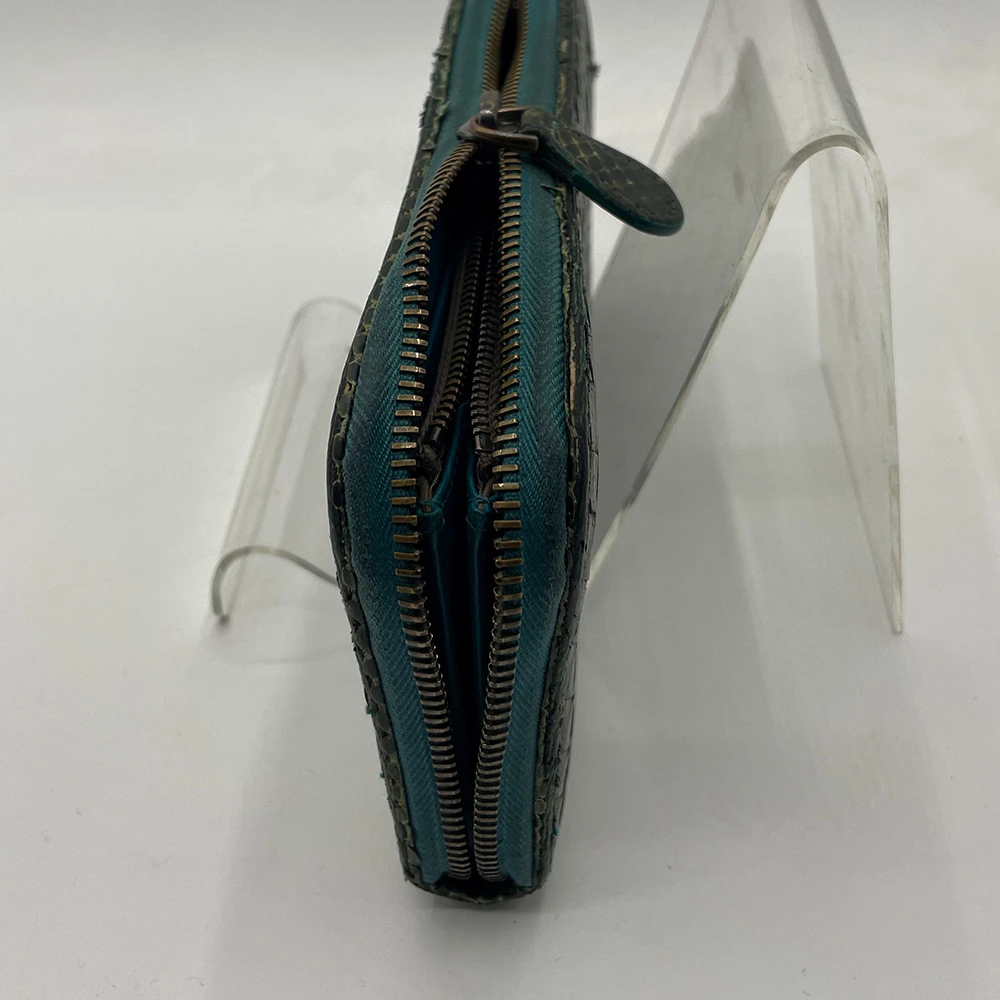 BOTTEGA VENETA財布ファスナースライダー修理前の画像