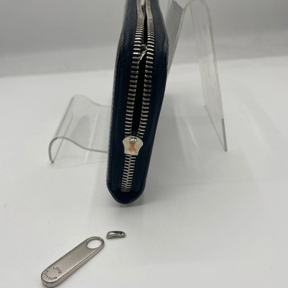 LOUIS VUITTON財布ファスナースライダー修理前の画像