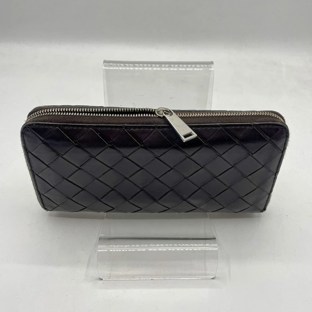 BOTTEGA VENETA財布正面の画像