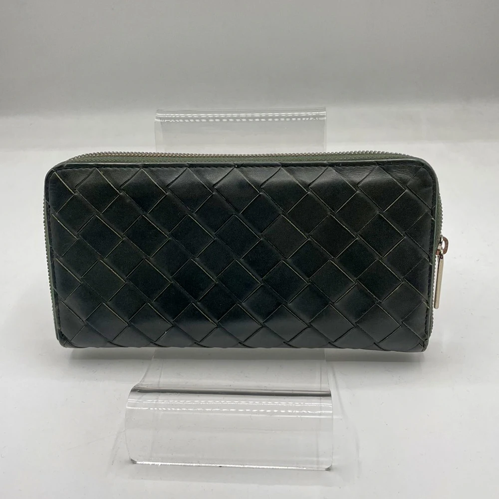 BOTTEGA VENETA財布修理後の正面の画像