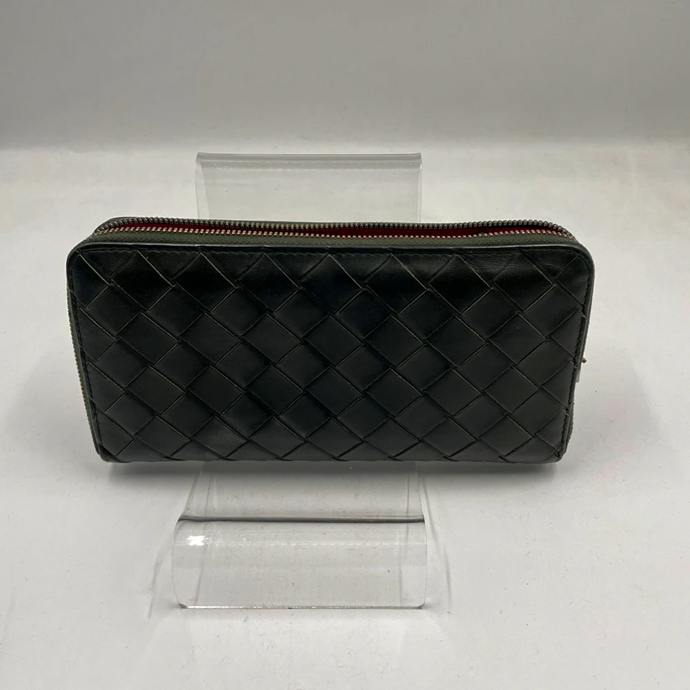 BOTTEGA VENETA財布修理前の正面の画像